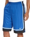 Keep your composure, and your comfort, on the court with these Nike basketball shorts featuring Dri-Fit technology.