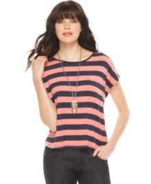 In an on-trend boxy shape, this Kensie striped top is perfect for a casual yet fashion-forward look! In an on-trend boxy shape, this Kensie striped top is perfect for a casual yet fashion-forward look!