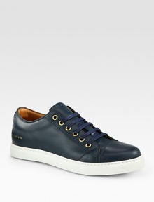 An impeccable design of sophistication and sport-inspired style, set in superior Italian leather for long-lasting wear and comfort.Leather upperLeather liningPadded insoleLeather soleMade in Italy An impeccable design of sophistication and sport-inspired style, set in superior Italian leather for long-lasting wear and comfort.Leather upperLeather liningPadded insoleLeather soleMade in Italy