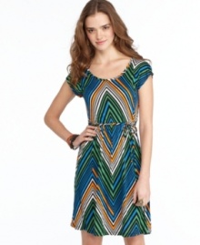 Infinite zigzags plus an a-line shape equal a day dress that hypnotizes, from Living Doll! Infinite zigzags plus an a-line shape equal a day dress that hypnotizes, from Living Doll!