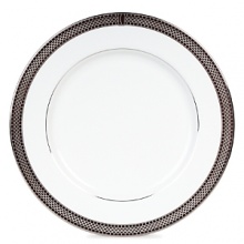 Add new polish to formal tables with the lustrous Chain Bracelet oval platter. White bone china wrapped in bands of textured platinum evokes the woven silver bangles and watch bands that make your own look timeless. Add new polish to formal tables with the lustrous Chain Bracelet oval platter. White bone china wrapped in bands of textured platinum evokes the woven silver bangles and watch bands that make your own look timeless.