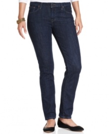 A contoured fit and a hint of stretch make Levi's skinny leg jeans a great addition to any closet. Wear them with everything and anything! A contoured fit and a hint of stretch make Levi's skinny leg jeans a great addition to any closet. Wear them with everything and anything!