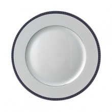 Classically beautiful design sets a flawless, elegant table. Pleasing to a variety of styles and tastes, this collection fits seamlessly into almost any décor. Classically beautiful design sets a flawless, elegant table. Pleasing to a variety of styles and tastes, this collection fits seamlessly into almost any décor.