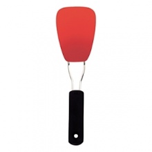 A great companion tool for non-stick cookware and bakeware, the OXO Good Grips Nylon Flexible Turner is perfect for flipping fragile foods while keeping them intact. The flexible nylon head slides easily beneath foods in a sauté pan or on a cookie sheet.