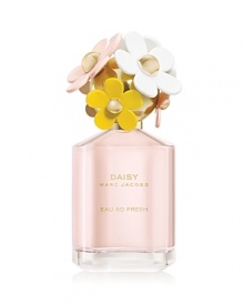 Exhilarating. Bubbly. Playful. Marc Jacobs Daisy Eau So Fresh is a reinterpretation of Daisy: more fruity, more bubbly, more fun! It transports you to a place that is exhilarating, happy, and fun.Olfactive Family – Bubbly Floral FruityTop notes – Natural Raspberry, Grapefruit, PearMid notes – Violet, Wild Rose, Apple BlossomBase notes – Musks, Cedar wood, Plum
