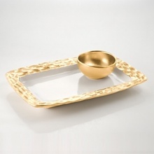 Precious metals and porcelain capture the timeless shifting of ocean, wind and sand into lasting impressions inspired by the dunes of Truro, Cape Cod. Precious metals and porcelain capture the timeless shifting of ocean, wind and sand into lasting impressions inspired by the dunes of Truro, Cape Cod.