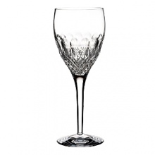 Wedge and olive cuts combine to grand effect in this light reflecting goblet from Monique Lhuillier. Wedge and olive cuts combine to grand effect in this light reflecting goblet from Monique Lhuillier.