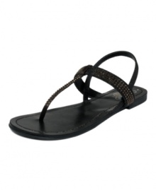 Flats stay fierce with the help of sparkle. The Pop Concert thong sandals by Unlisted get glammed up with rhinestone accents at the vamp straps. Flats stay fierce with the help of sparkle. The Pop Concert thong sandals by Unlisted get glammed up with rhinestone accents at the vamp straps.