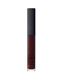 Outrageously lustrous color meets serious shine. Stay-in-place dramatic shade glides on smoothly and evenly for lips that are more luminous and voluminous than ever before. Long-lasting, high-shine hues are infused with ingredients to nourish and fight free radicals while natural lip enhancers pump up the volume.A new, shorter bristle brush delivers the most precise application possible. However you want to express yourself, Larger Than Life Lip Gloss says it boldly, brilliantly, brazenly.