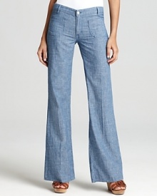 Fashioned in lightweight chambray, these MiH pants are a must-have edition to your spring/summer wardrobe. Fashioned in lightweight chambray, these MiH pants are a must-have edition to your spring/summer wardrobe.