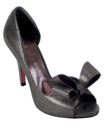 The Senorita peep-toe pumps from Paris Hilton are red carpet ready with their standout stiletto heel and flirty, oversized bow decor. The Senorita peep-toe pumps from Paris Hilton are red carpet ready with their standout stiletto heel and flirty, oversized bow decor.