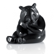 A Chinese proverb says: what is rare is precious. This is also true of the animal kingdom: the panda, because of its rareness, is an emblem of China. With dark eyes and black and white suit, this very rare animal, extremely discreet, lives in the Chinese bamboo forests. The Panda figurine is to honor this protected species. The purity of the satin finished crystal added to the depth of the black color brings light to the chiseled details of the fur and the softness of his endearing gaze. A Chinese proverb says: what is rare is precious. This is also true of the animal kingdom: the panda, because of its rareness, is an emblem of China. With dark eyes and black and white suit, this very rare animal, extremely discreet, lives in the Chinese bamboo forests. The Panda figurine is to honor this protected species. The purity of the satin finished crystal added to the depth of the black color brings light to the chiseled details of the fur and the softness of his endearing gaze.