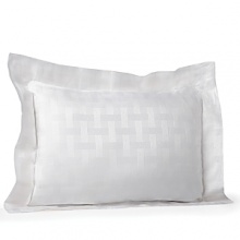 Pratesi, the world's legendary linen maker presents Hotel Sweet Hotel; the linen of choice for elite hotels and discerning clientele around the globe. Pratesi, the world's legendary linen maker presents Hotel Sweet Hotel; the linen of choice for elite hotels and discerning clientele around the globe.