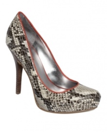 Take shine to new heights. The Geenly pumps by GUESS pump up your look with a hidden platform and metallic finish. Take shine to new heights. The Geenly pumps by GUESS pump up your look with a hidden platform and metallic finish.