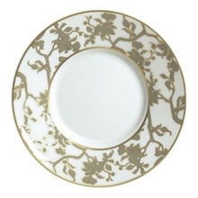 This Limoges porcelain dinner service was created by the well-known designer Sylvie Langet for Raynaud. The leaf design and the bird silhouettes are reminiscent of the golden era of past styles. The fresh colors evoke a feeling of hospitality and the lightness of an early summer day. The clever interplay of positive and negative color highlights the design very effectively. The birds decorate the individual pieces of the dinner service in black, white or gold - to match the rims. This Limoges porcelain dinner service was created by the well-known designer Sylvie Langet for Raynaud. The leaf design and the bird silhouettes are reminiscent of the golden era of past styles. The fresh colors evoke a feeling of hospitality and the lightness of an early summer day. The clever interplay of positive and negative color highlights the design very effectively. The birds decorate the individual pieces of the dinner service in black, white or gold - to match the rims.