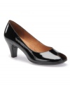 Cute and comfy, the Sofft's Sorrento Pumps glow in patent leather with a darling peep toe and wearable stacked heel.