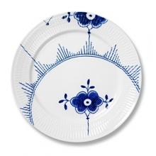 Blue Fluted Mega is the creation of young designer Karen Kjaelgaard Larsen. Her fresh ideas for transforming the age-old art of porcelain painting into an art form relevant in the 21st century has captured the attention of connoisseurs of fine porcelain worldwide. Blue Fluted Mega's hand-painted enlargements of a timeless design expand the boundaries between art, craft and design - creating the new definitions of form and function.