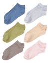 HUE's new 6 pack of basic ankle socks use recycled bottles to create liner fabric in each oh-so-soft pair.