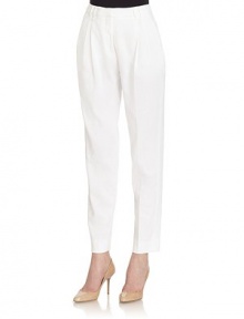 THE LOOKNarrow waistband with belt loops Front zipper with hook closurePleated frontFront seam pocketsStraight legBack welt button pocketBack dartsTHE FITRise, about 11Inseam, about 28THE MATERIAL58% linen/41% viscose/1% lycraCARE & ORIGINDry cleanMade in ItalyModel shown is 5'10 (177cm) wearing US size 4. 
