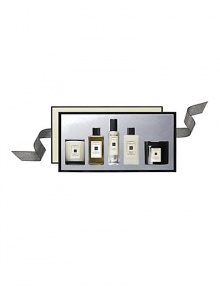 For all-round spoiling, this limited edition has everything. Spirit-lifting Grapefruit Body & Hand Wash (3.4 oz.), skin-loving Nectarine Blossom & Honey Body & Hand Lotion (3.4 oz.), and the cult Vitamin EBody Treatment Scrub (4.2 oz.). Center-stage is our signature fragrance, Lime Basil & Mandarin Cologne (1 oz.). And we've also added candlelight with a Pomegranate Noir Travel Candle. A collection of enticing favorites. For all-round spoiling, this limited edition has everything. Spirit-lifting Grapefruit Body & Hand Wash (3.4 oz.), skin-loving Nectarine Blossom & Honey Body & Hand Lotion (3.4 oz.), and the cult Vitamin EBody Treatment Scrub (4.2 oz.). Center-stage is our signature fragrance, Lime Basil & Mandarin Cologne (1 oz.). And we've also added candlelight with a Pomegranate Noir Travel Candle. A collection of enticing favorites.