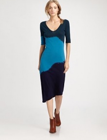 Unique tie-dyed print adds a colorblock effect to this soft jersey design with elbow-length sleeves and an asymmetrical hem. V-neckElbow-length sleevesAsymmetrical hemCombed cottonHand washMade in USA of imported fabricModel shown is 5'9 (176cm) wearing US size Small. Unique tie-dyed print adds a colorblock effect to this soft jersey design with elbow-length sleeves and an asymmetrical hem. V-neckElbow-length sleevesAsymmetrical hemCombed cottonHand washMade in USA of imported fabricModel shown is 5'9 (176cm) wearing US size Small.