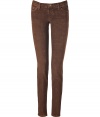 Stylish skinny pant in brown stretch corduroy from cult label Current Elliott - Fine wale - Ultra-slim, feminine fit - -Low rise hits at hip- Five pocket detail, wide belt loops - A sexy, flattering wardrobe staple - Pair with blazers, long cardigans and cashmere pullovers - Inseam: 32.7 - Front rise: 8.7 - Back rise: 12.2 - Leg width 5.9 Shown is size 27 Material: 98%Cotton 2%Elastane