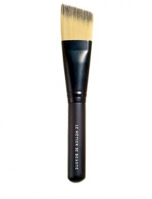 Essential for a chic, sophisticated look. Slightly angled, tapered nylon bristles allow for precise, even application and subtle blending; synthetic brush hairs retain their shape and are easy to clean. Crafted by master artisans, Le Métier de Beauté Master Brush Collection includes the tools every woman needs for exemplary professional cosmetic application. Essential for a chic, sophisticated look. Slightly angled, tapered nylon bristles allow for precise, even application and subtle blending; synthetic brush hairs retain their shape and are easy to clean. Crafted by master artisans, Le Métier de Beauté Master Brush Collection includes the tools every woman needs for exemplary professional cosmetic application.