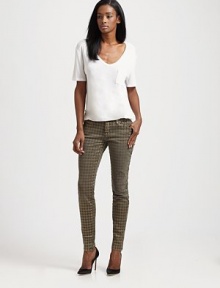 Refresh your denim wardrobe with these masterfully crafted, ankle-grazing skinnies in an abstract print. THE FITRise, about 8Inseam, about 30THE DETAILSButton closureZip flyFive-pocket style98% cotton/2% spandexMachine washMade in USA of Italian fabricModel shown is 5'11 (178cm) wearing US size 4. Refresh your denim wardrobe with these masterfully crafted, ankle-grazing skinnies in an abstract print. THE FITRise, about 8Inseam, about 30THE DETAILSButton closureZip flyFive-pocket style98% cotton/2% spandexMachine washMade in USA of Italian fabricModel shown is 5'11 (178cm) wearing US size 4.