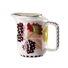 Missoni has created a multicolored décor that has been inspired by the colors of flowers and leaves of the tropical forest. This fantasy brings particular warmth to the most important pieces of the collection, standing out clearly on the white surface of the porcelain. Missoni has created a multicolored décor that has been inspired by the colors of flowers and leaves of the tropical forest. This fantasy brings particular warmth to the most important pieces of the collection, standing out clearly on the white surface of the porcelain.