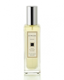 Amber, the exotic scent of the Orient and one of the perfume world's most legendary ingredients, is combined with the comfort of French lavender and myrrh. This clean aromatic spice evokes the subtle, spicy warmth of twilight. Amber, the exotic scent of the Orient and one of the perfume world's most legendary ingredients, is combined with the comfort of French lavender and myrrh. This clean aromatic spice evokes the subtle, spicy warmth of twilight.