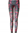 With an eye-catching graphic print and vivid coloring, McQ Alexander McQueens leggings lend a fashion-forward edge to your cool layered looks - Elasticized waistband - Wear with oversized tops and sleek ankle boots