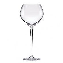 With a clear bowl and hand-pulled stem, this kate spade new york Bellport wine glass sparkles in European crystal. With a clear bowl and hand-pulled stem, this kate spade new york Bellport wine glass sparkles in European crystal.
