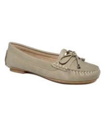 Pare down your style and get back to the basics with the Alana moccasins by Impo. Paired with jeans or a long, maxi skirt, their classic silhouette works perfectly. Pare down your style and get back to the basics with the Alana moccasins by Impo. Paired with jeans or a long, maxi skirt, their classic silhouette works perfectly.