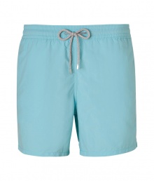 A brand original style since the 70s, Vilebrequins Moorea swim trunks are as iconic as they are cool - Waterproof elastic waistband, back flap pocket, side slit pockets, back eyelets for release of water, durable drawstring cord with stainless metal aglets, interior cotton briefs - Classic slim fit - Wear in the water, or post-swim with a polo and flip-flops - Comes with a logo printed drawstring pouch A brand original style since the 70s, Vilebrequins Moorea swim trunks are as iconic as they are cool - Waterproof elastic waistband, back flap pocket, side slit pockets, back eyelets for release of water, durable drawstring cord with stainless metal aglets, interior cotton briefs - Classic slim fit - Wear in the water, or post-swim with a polo and flip-flops - Comes with a logo printed drawstring pouch