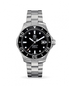 The Aquaracer concept is founded on providing the accuracy that all water sports demand. It is based on the design and features of the timeless TAG Heuer 2000 series launched in 1982. With black dial and aluminum bezel. Features a date window. The Aquaracer concept is founded on providing the accuracy that all water sports demand. It is based on the design and features of the timeless TAG Heuer 2000 series launched in 1982. With black dial and aluminum bezel. Features a date window.