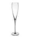 Elegance on a grand scale. This Allegorie Premium champagne flute from the Villeroy & Boch stemware collection complements any table with a generously proportioned, thoroughly graceful silhouette.