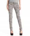 With an allover leopard print, these Else Jeans skinny jeans are a hot fall must-have!