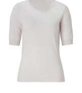 Ultra soft in cashmere with an elegant hue, Iris von Arnims 1/2 sleeve pullover is a chic and sophisticated choice - Round neckline, elbow-length sleeves, fine ribbed trim - Form-fitting - Wear with a circle skirt, heels and pristine pearls