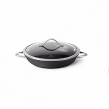 With a unique hard anodized shape, this lidded Calphalon pan is perfect for everyday use. The durable nonstick interior is perfect for healthy cooking with little to no fat. With a unique hard anodized shape, this lidded Calphalon pan is perfect for everyday use. The durable nonstick interior is perfect for healthy cooking with little to no fat.