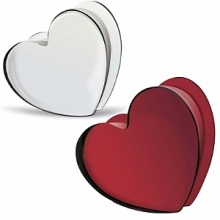 The symbol of love, gracefully rendered in smooth, luminous crystal. A beautiful reminder to the recipients to cherish the miracle of love. The symbol of love, gracefully rendered in smooth, luminous crystal. A beautiful reminder to the recipients to cherish the miracle of love.