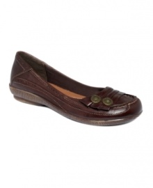 A smooth ride. Make your every day commute that much more comfortable with the Katalina flats by Bare Traps. A smooth ride. Make your every day commute that much more comfortable with the Katalina flats by Bare Traps.