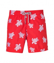Detailed with allover embroidered stencil-effect turtles, Vilebrequins Mistral swim trunks are a fun choice for beachside looks - Waterproof elastic waistband, back flap pocket with engraved metal turtle snap, side slit pockets, back eyelets for release of water, durable drawstring cord with stainless metal aglets, interior cotton briefs - Classic slim fit - Wear in the water, or post-swim with a polo and flip-flops - Comes with a logo printed drawstring pouch Detailed with allover embroidered stencil-effect turtles, Vilebrequins Mistral swim trunks are a fun choice for beachside looks - Waterproof elastic waistband, back flap pocket with engraved metal turtle snap, side slit pockets, back eyelets for release of water, durable drawstring cord with stainless metal aglets, interior cotton briefs - Classic slim fit - Wear in the water, or post-swim with a polo and flip-flops - Comes with a logo printed drawstring pouch