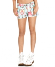 Trend-right and totally fun, these five-pocket, aztec-print denim shorts from Tinseltown make the cutest style statement! Trend-right and totally fun, these five-pocket, aztec-print denim shorts from Tinseltown make the cutest style statement!