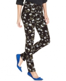 Following the printed-denim trend, these Else Jeans printed corduroys are oh-so hot for fall! Following the printed-denim trend, these Else Jeans printed corduroys are oh-so hot for fall!