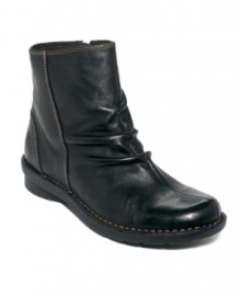 The Clarks Nikki Tea Booties have a clean, versatile look with their gathered details, top-stitched highlights and career-to-casual silhouette. The Clarks Nikki Tea Booties have a clean, versatile look with their gathered details, top-stitched highlights and career-to-casual silhouette.