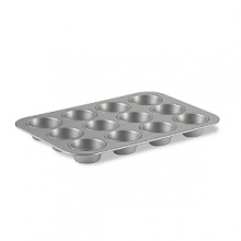 Bake perfectly moist, delicious muffins and cupcakes for years to come with this durable pan by Calphalon. Expertly constructed to the standards of culinary professionals, it features two interlocking layers of high-performance nonstick for beautiful results and clean, easy release. Bake perfectly moist, delicious muffins and cupcakes for years to come with this durable pan by Calphalon. Expertly constructed to the standards of culinary professionals, it features two interlocking layers of high-performance nonstick for beautiful results and clean, easy release.