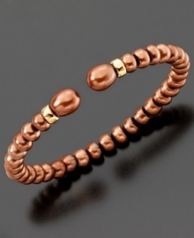 Luxurious and bold, dyed chocolate freshwater pearls (6-7 mm) adopt a beautiful hue on this bracelet. Approximate diameter: 2 inches. Approximate length: 7 inches. Luxurious and bold, dyed chocolate freshwater pearls (6-7 mm) adopt a beautiful hue on this bracelet. Approximate diameter: 2 inches. Approximate length: 7 inches.