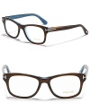 Tom Ford's large wayfayer frames feature a contrast interior and signature T at temples for a stylish touch.