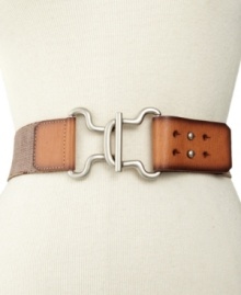 Take charge of your look with a unique design. This bold Fossil stretch belt is designed with eye-catching hook hardware at the front and a wide, elastic body for a stunning silhouette.