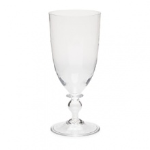 Sure to add elegance to your table, the Octavia goblet is crafted of hand blown glass that is wonderful to the touch.